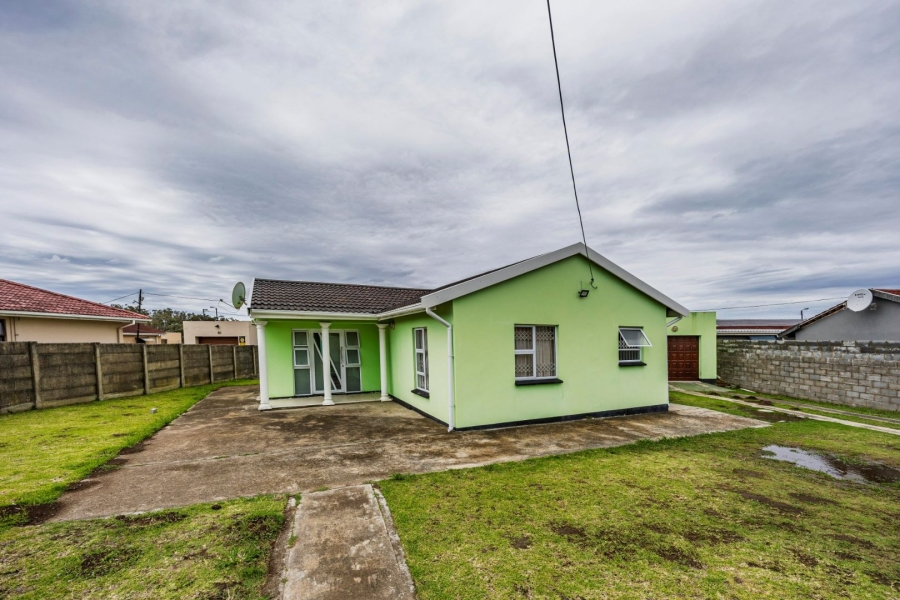 3 Bedroom Property for Sale in Sunnyridge Eastern Cape